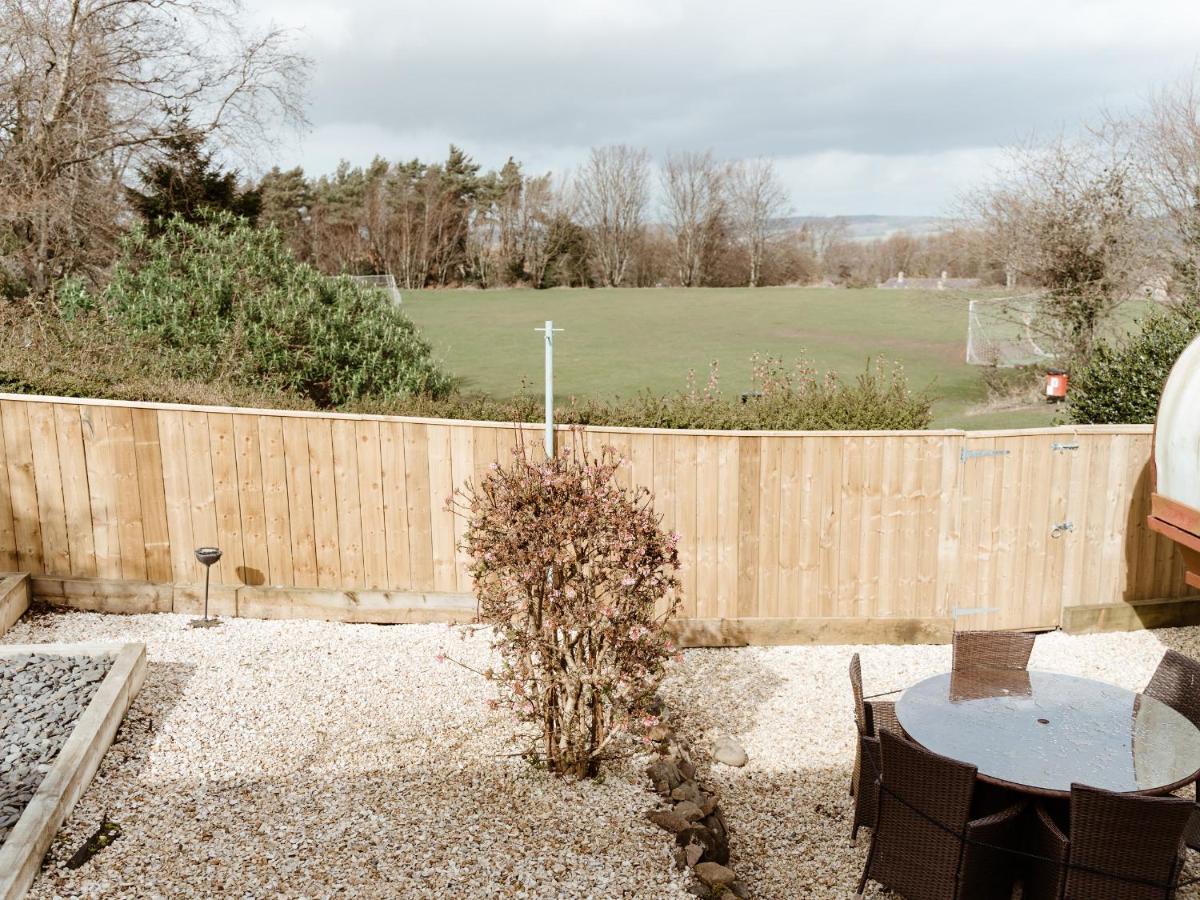 Compass Cottage Wooler Exterior photo